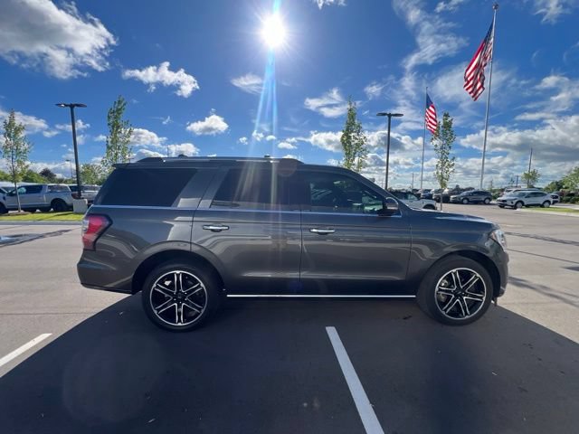 Used 2019 Ford Expedition Limited w/ Special Edition Package AWD/4WD image 4