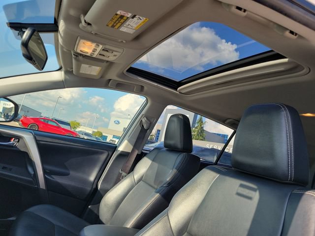 Used 2015 Toyota RAV4 Limited AWD/4WD image 21