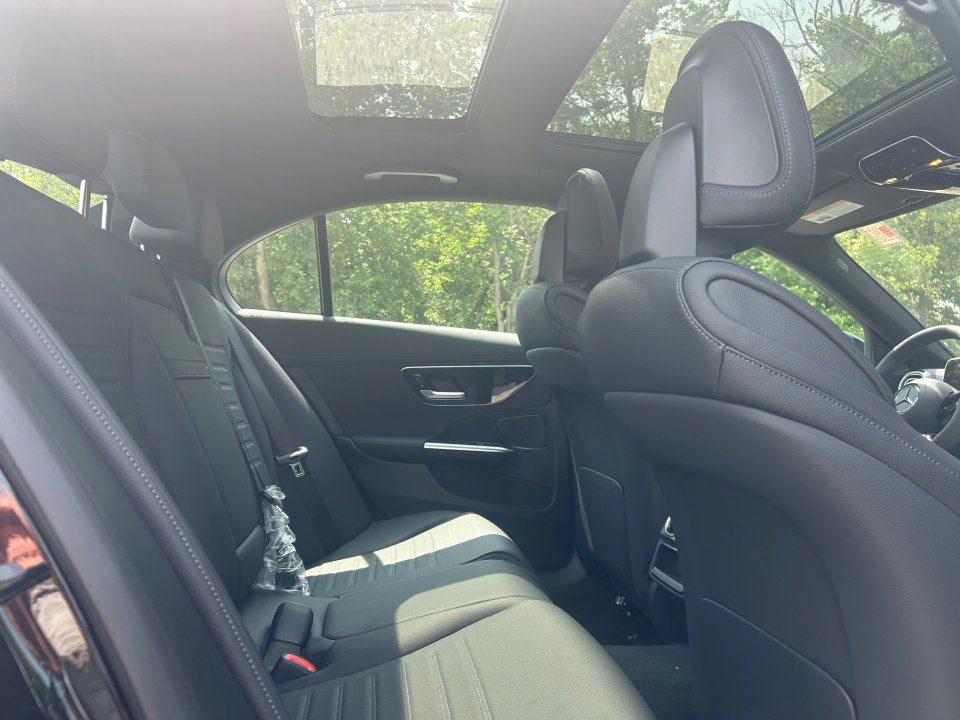 New 2025 Mercedes-Benz C 300 4MATIC Sedan image 29