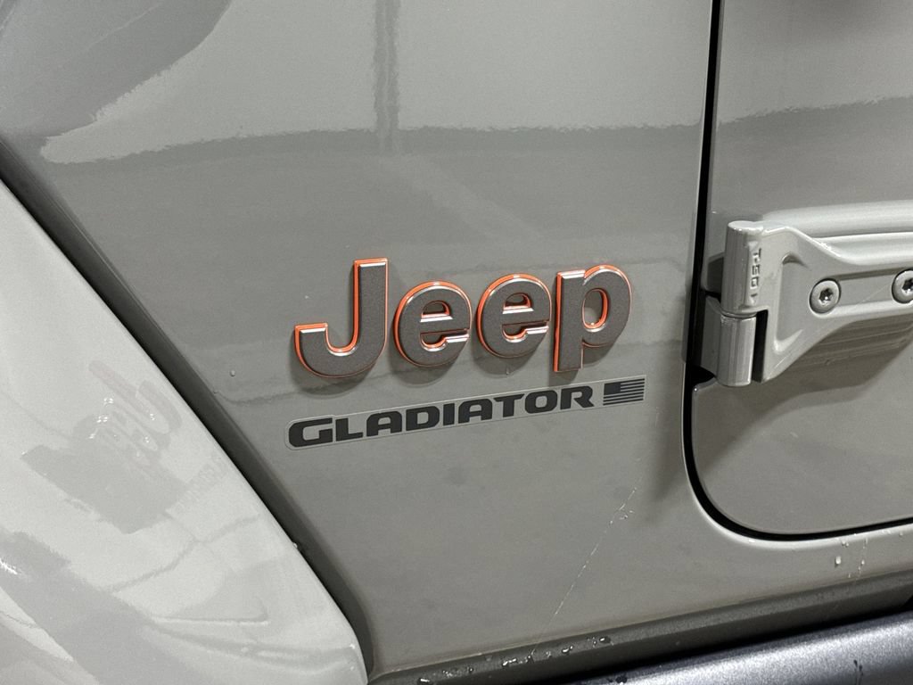 Used 2023 Jeep Gladiator Mojave w/ LED Lighting Group AWD/4WD image 26
