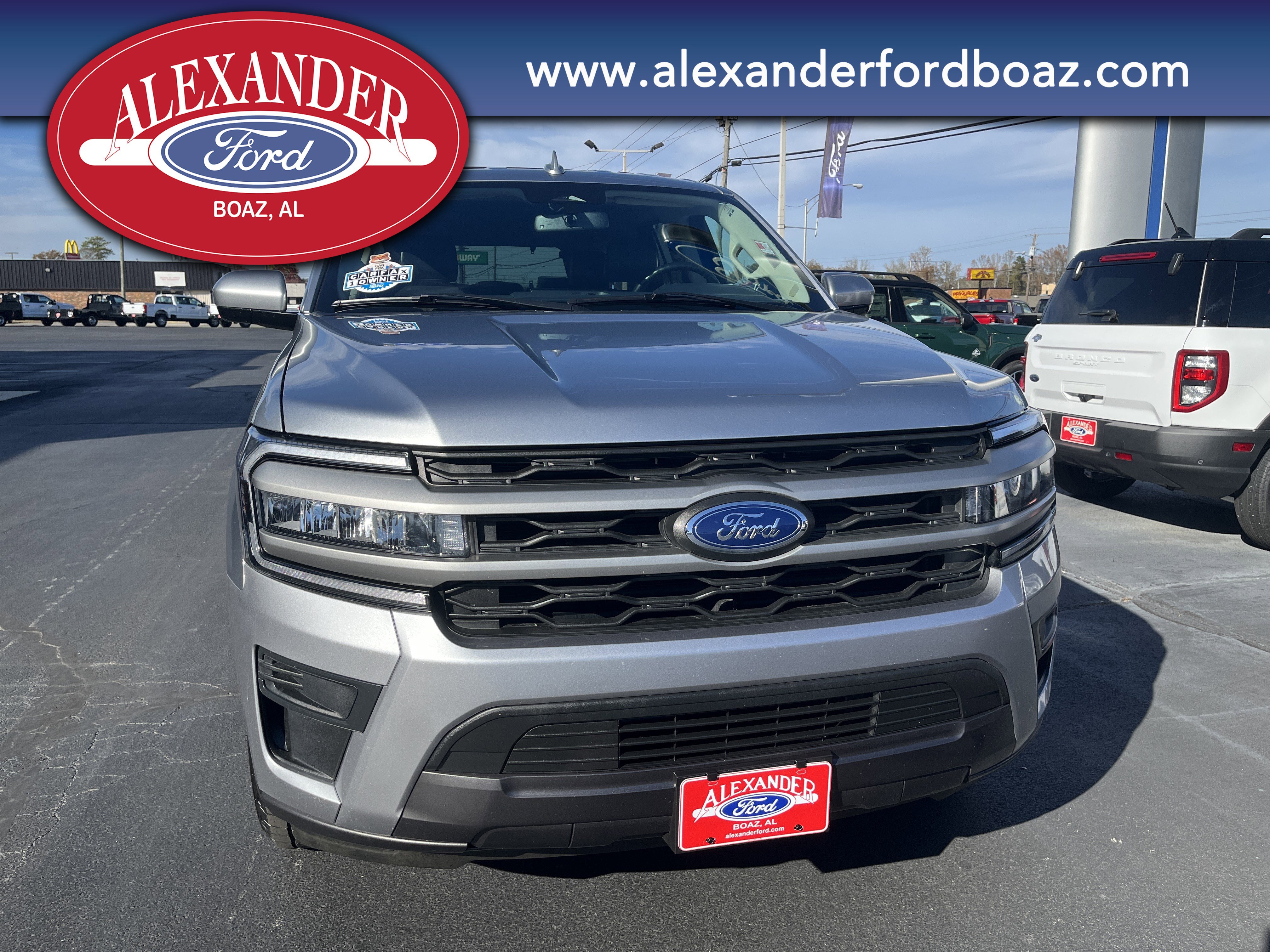 Used 2024 Ford Expedition XLT image 5