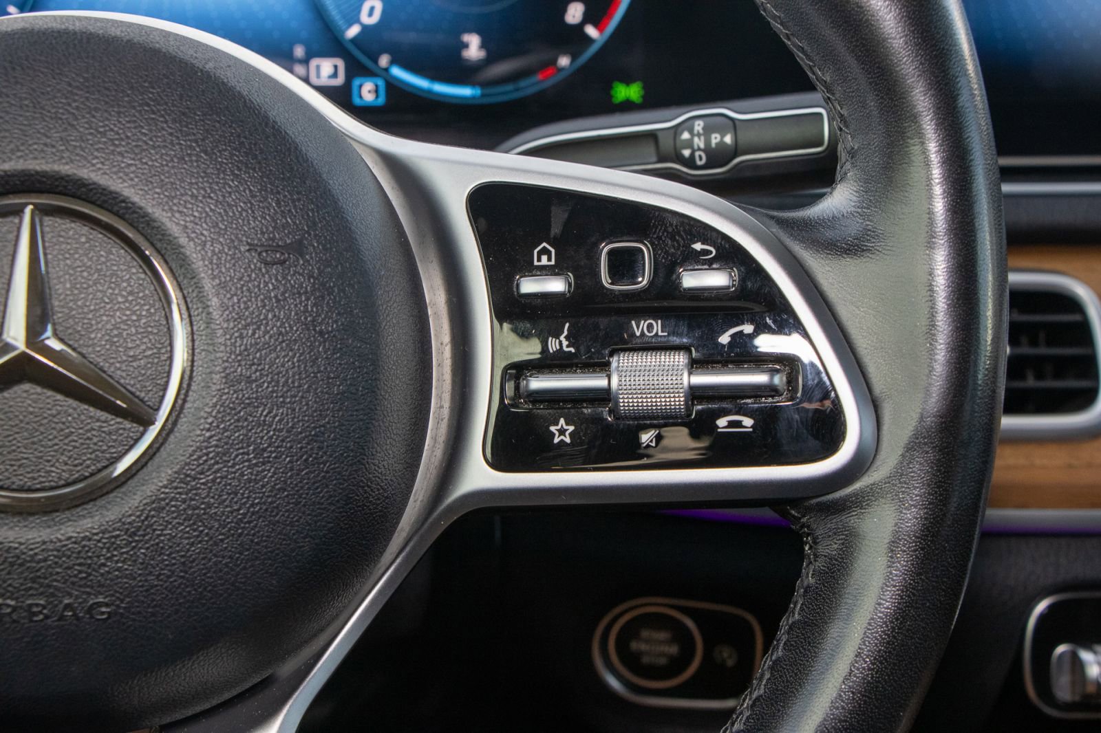 Used 2021 Mercedes-Benz GLE 350 w/ 3rd Row Seat Package image 32