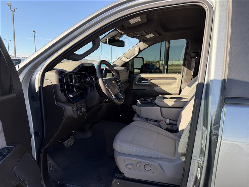 Used 2024 Chevrolet Silverado 2500 LT w/ Safety Package image 7