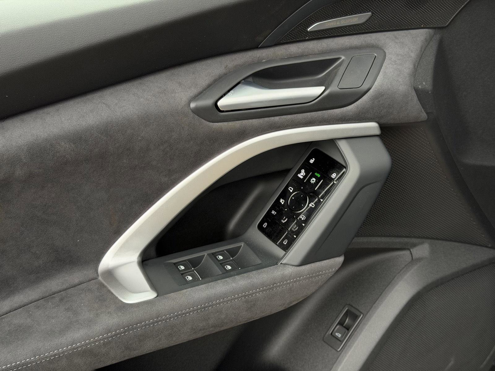 New 2026 Audi SQ5 Premium Plus image 12