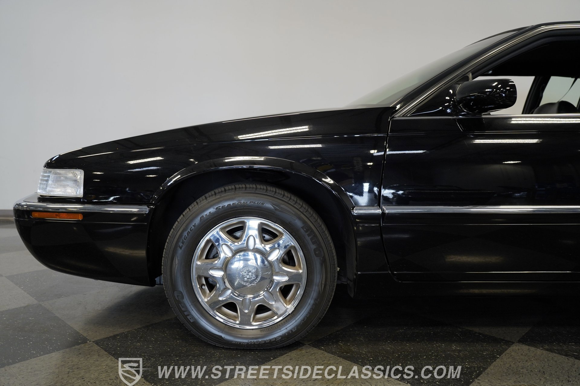 Used 1999 Cadillac Eldorado Touring FWD image 23