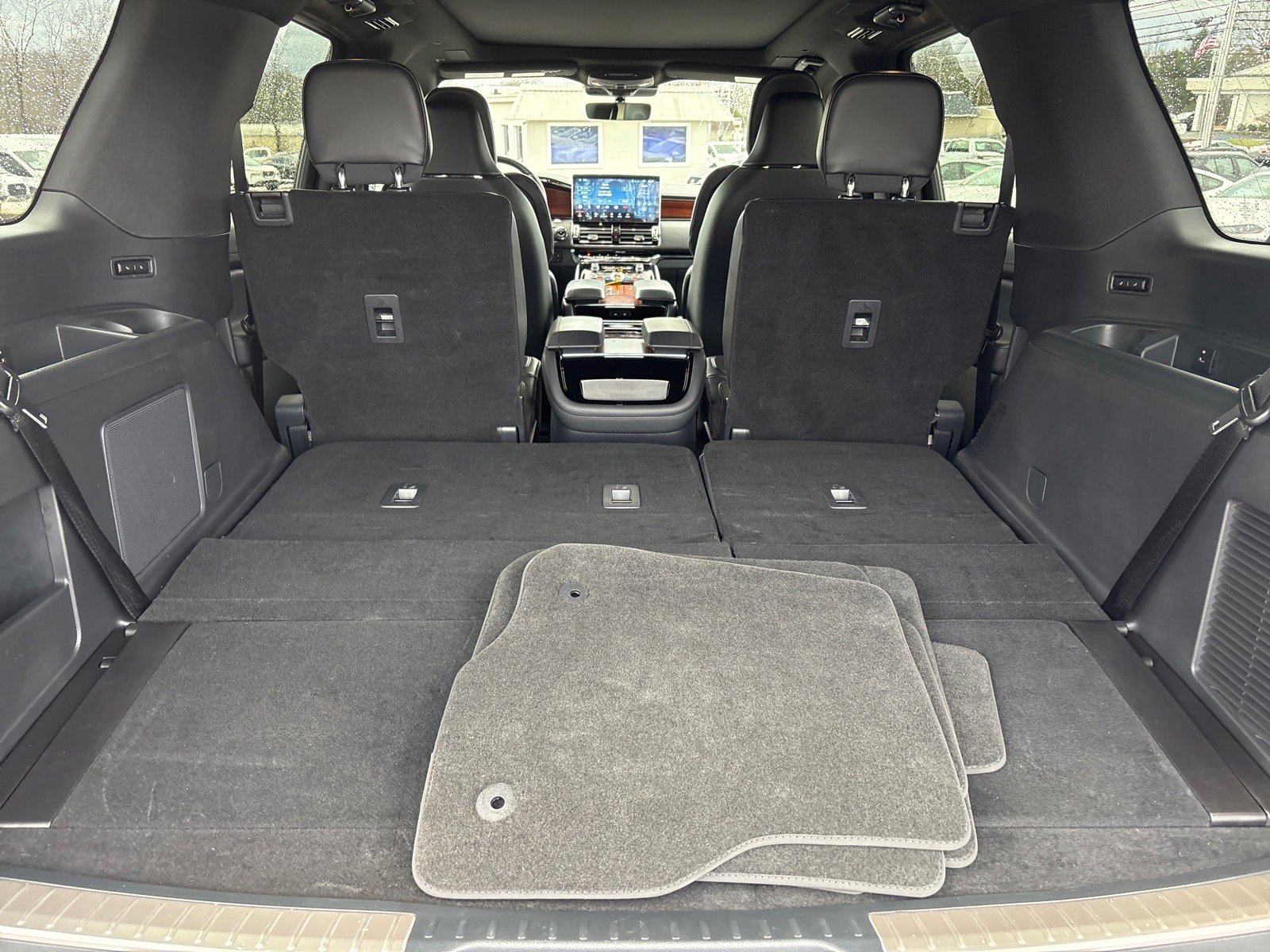 Used 2024 Lincoln Navigator Reserve image 20