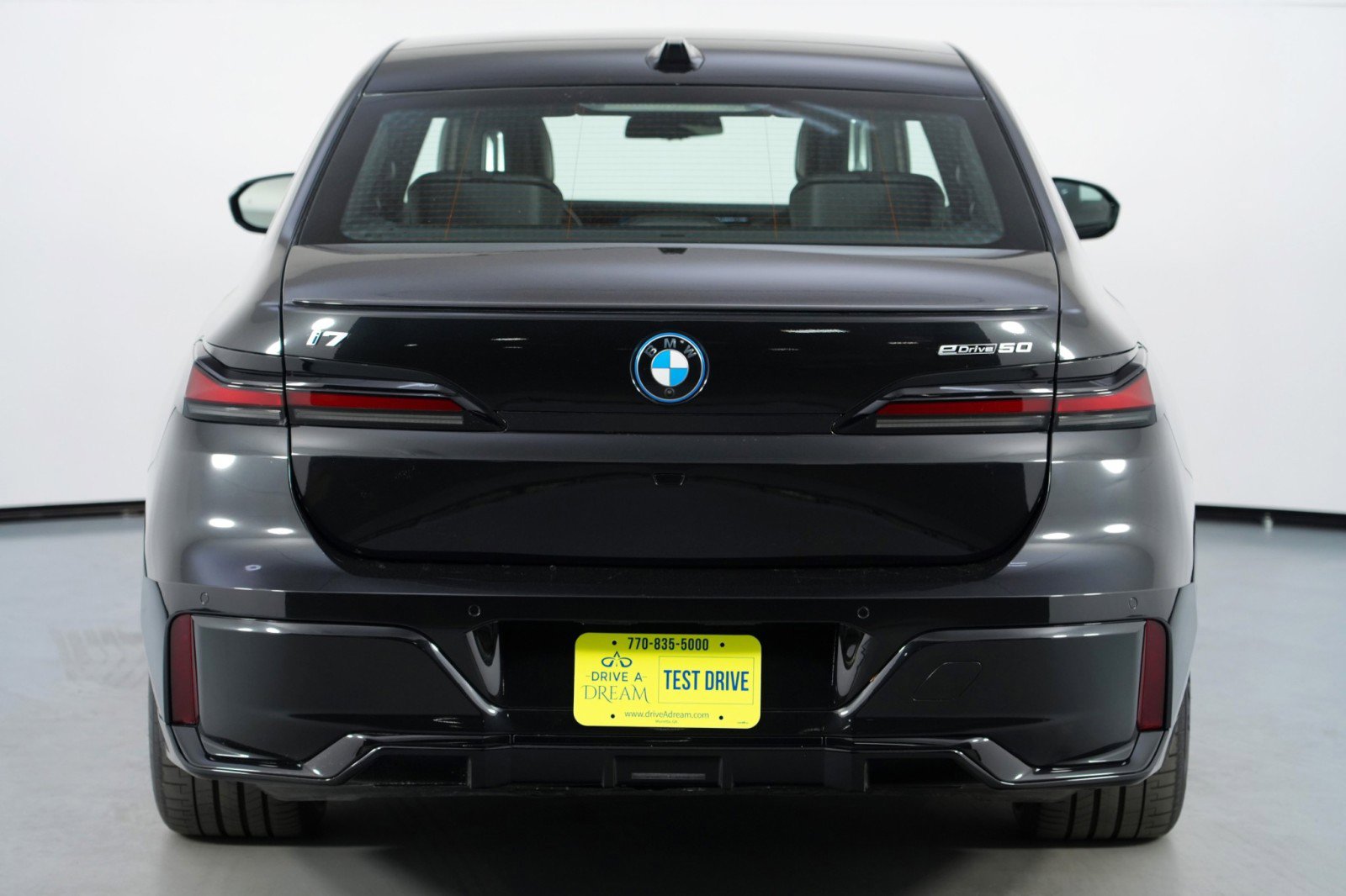 Used 2024 BMW i7 eDrive50 w/ M Sport Package image 60