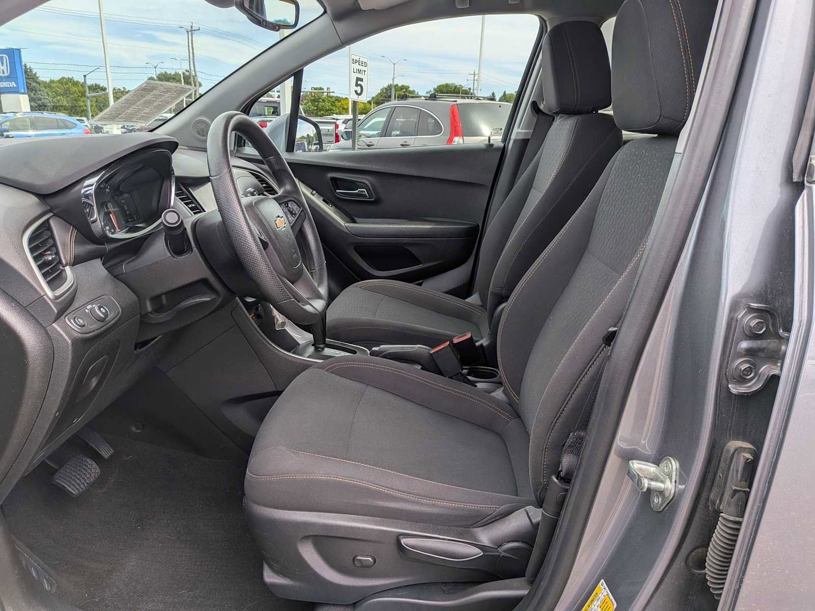 Used 2020 Chevrolet Trax LS w/ Tint and Cruise Package AWD/4WD image 14