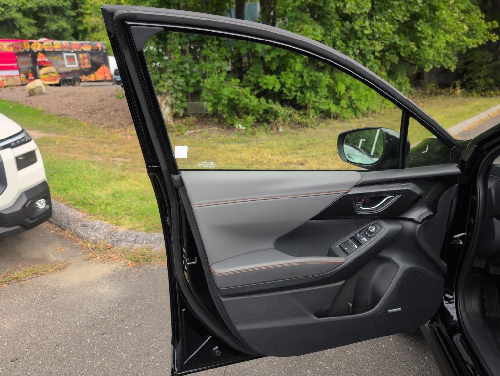 New 2026 Subaru Crosstrek 2.5i Limited AWD/4WD image 5