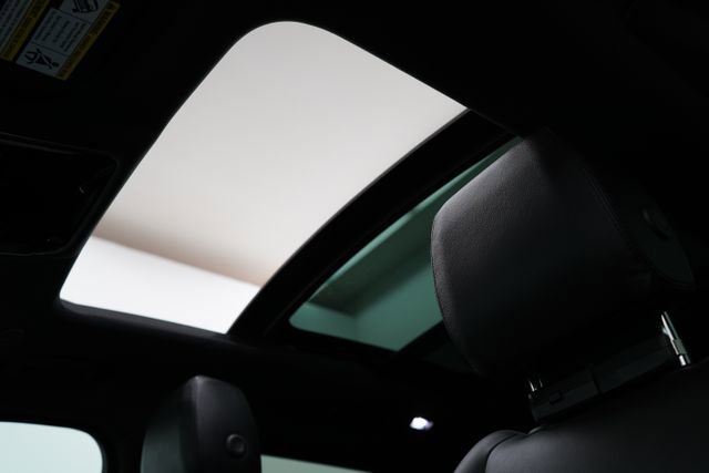 Used 2024 Land Rover Range Rover Velar Dynamic SE image 62