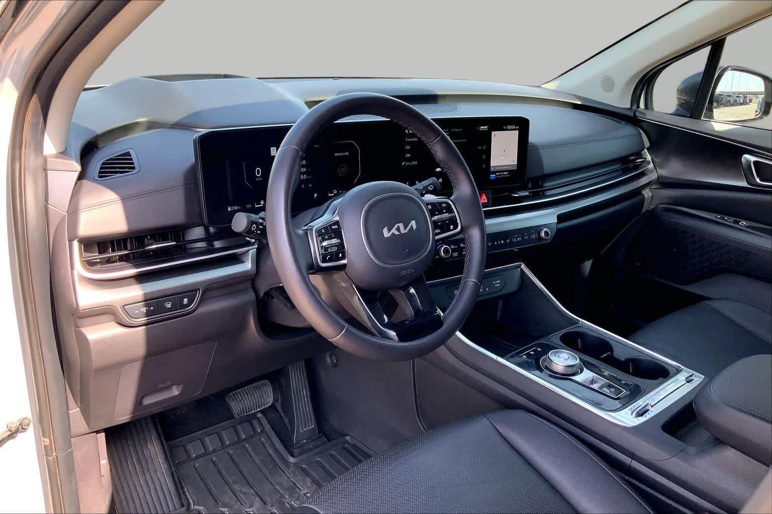 Used 2025 Kia Carnival SX Prestige FWD image 18
