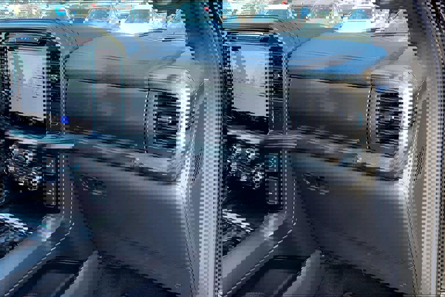 Certified 2024 Ford F150 Lariat w/ Equipment Group 502A High image 18