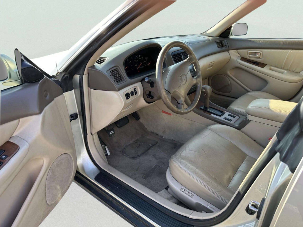 Used 1999 Lexus ES 330 w/ Lexus Value Pkg FWD image 7