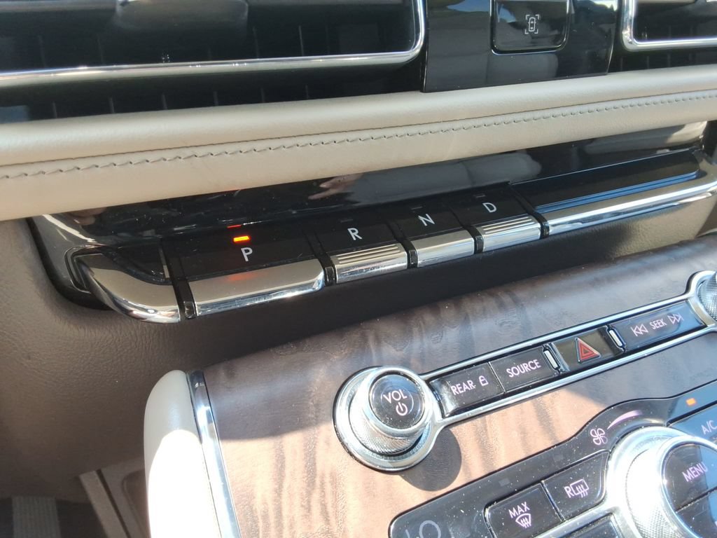 Used 2020 Lincoln Aviator Reserve w/ Equipment Group 202A AWD/4WD image 35