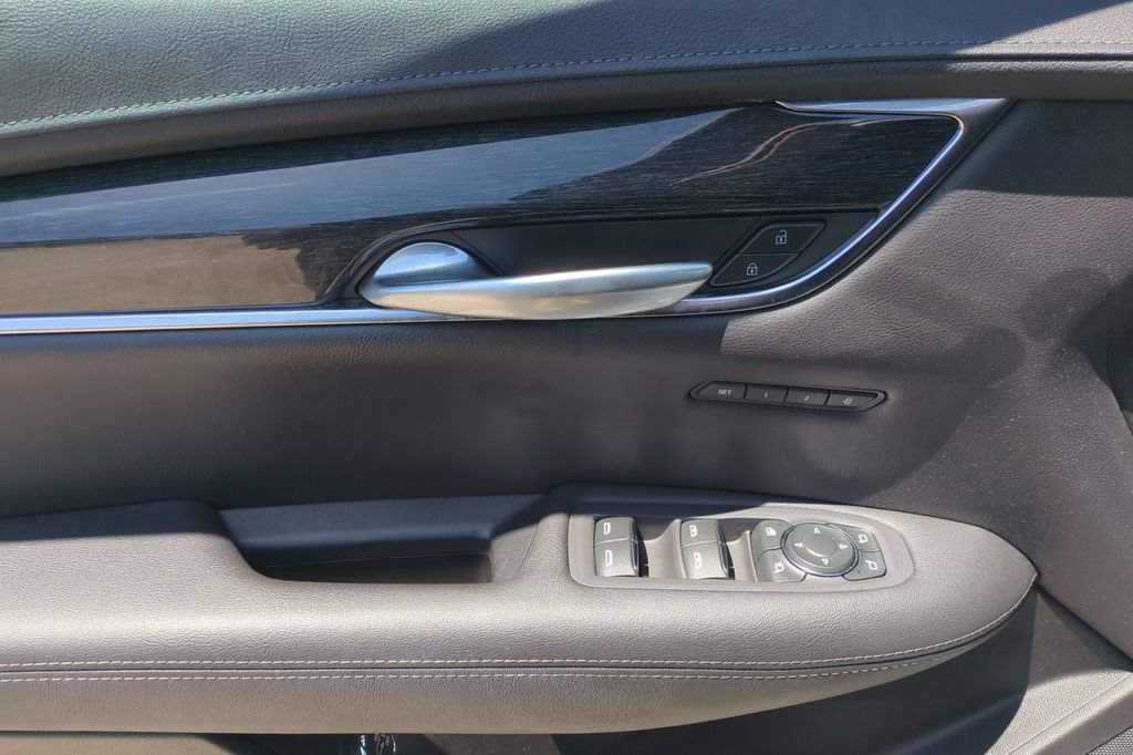 Used 2022 Cadillac XT5 Premium Luxury AWD/4WD image 25