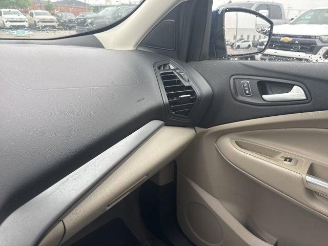 Used 2016 Ford Escape SE FWD image 19