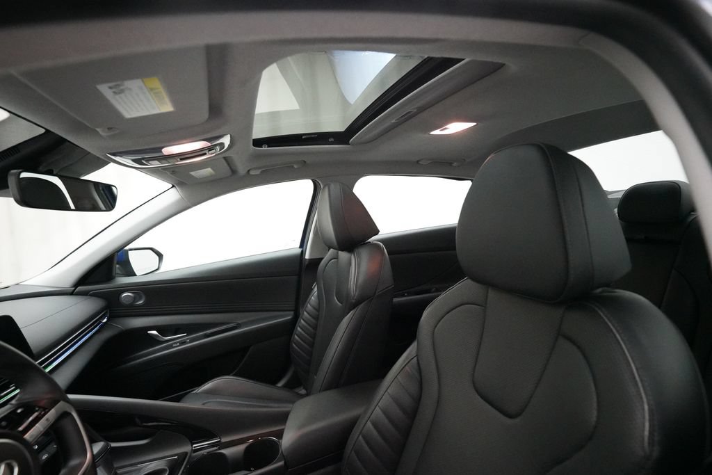 Used 2024 Hyundai Elantra Limited FWD image 30