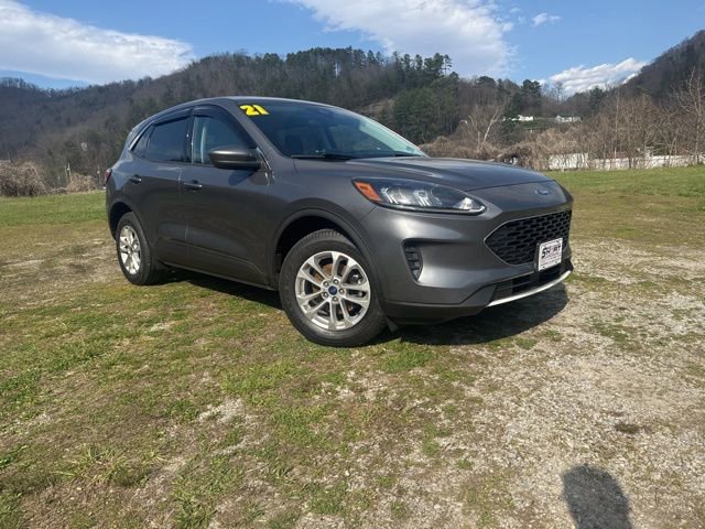 Used 2021 Ford Escape SE image 2
