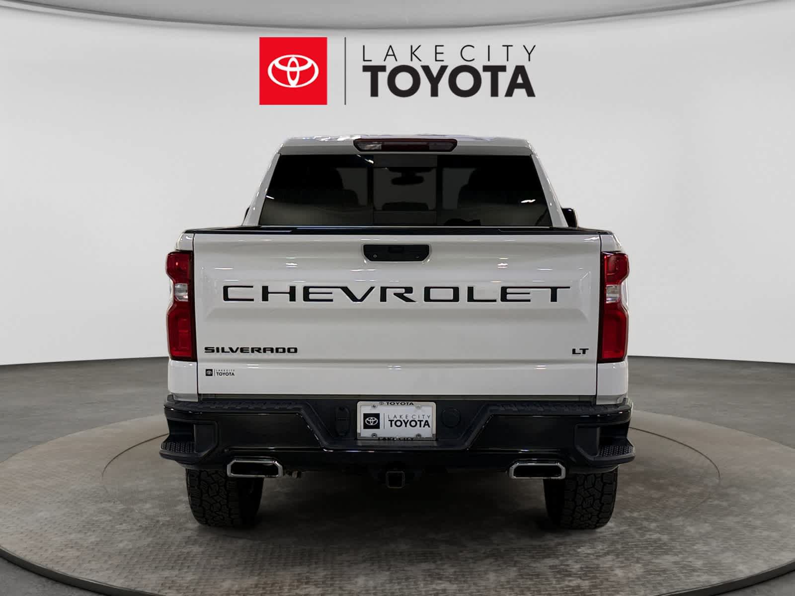 Used 2020 Chevrolet Silverado 1500 LT Trail Boss AWD/4WD image 7