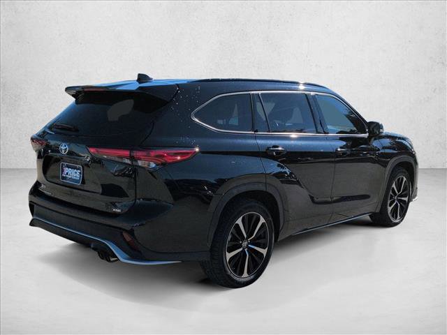 Used 2021 Toyota Highlander XSE image 5