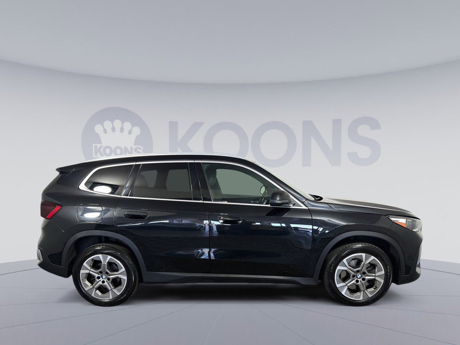 Used 2023 BMW X1 xDrive28i AWD/4WD image 8