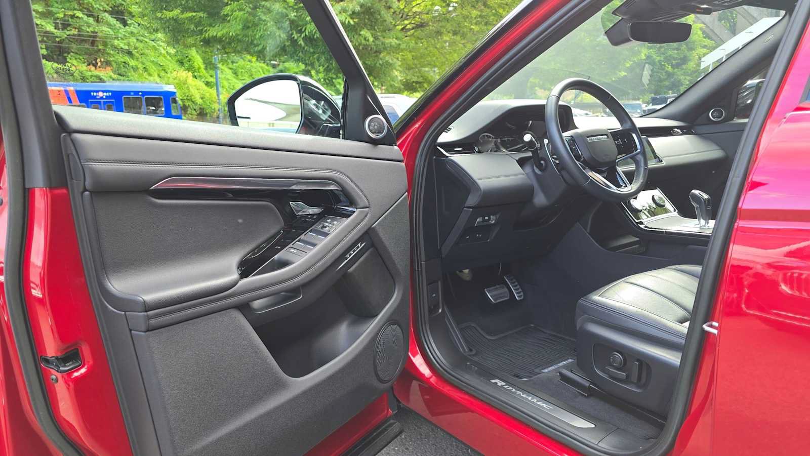 Used 2023 Land Rover Range Rover Evoque R-Dynamic SE AWD/4WD image 19