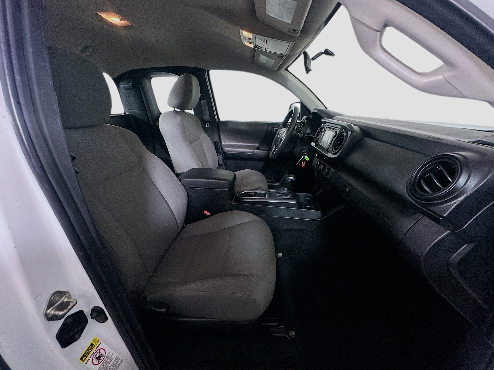 Used 2016 Toyota Tacoma SR RWD image 26