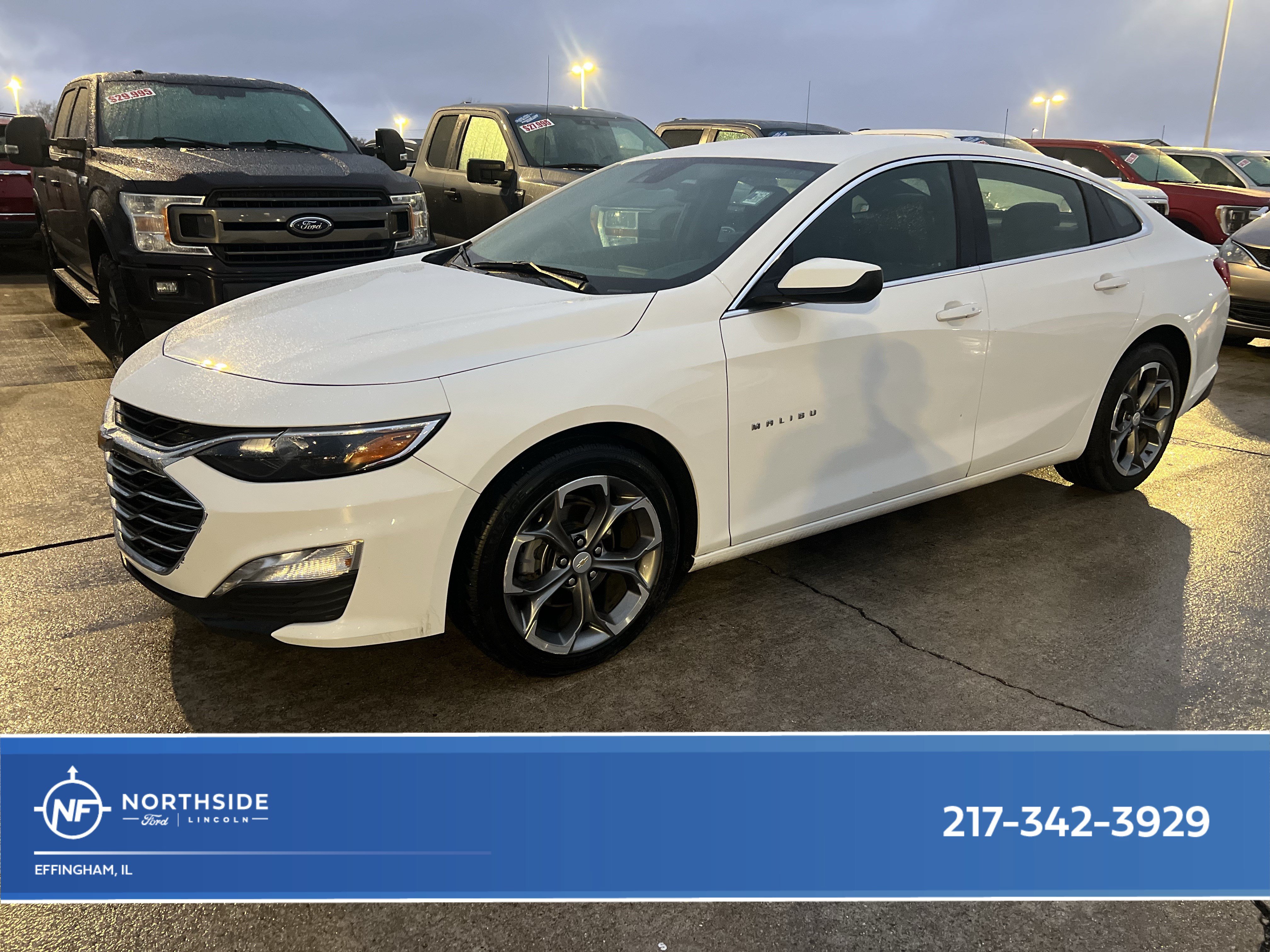 Used 2024 Chevrolet Malibu LT FWD image 1