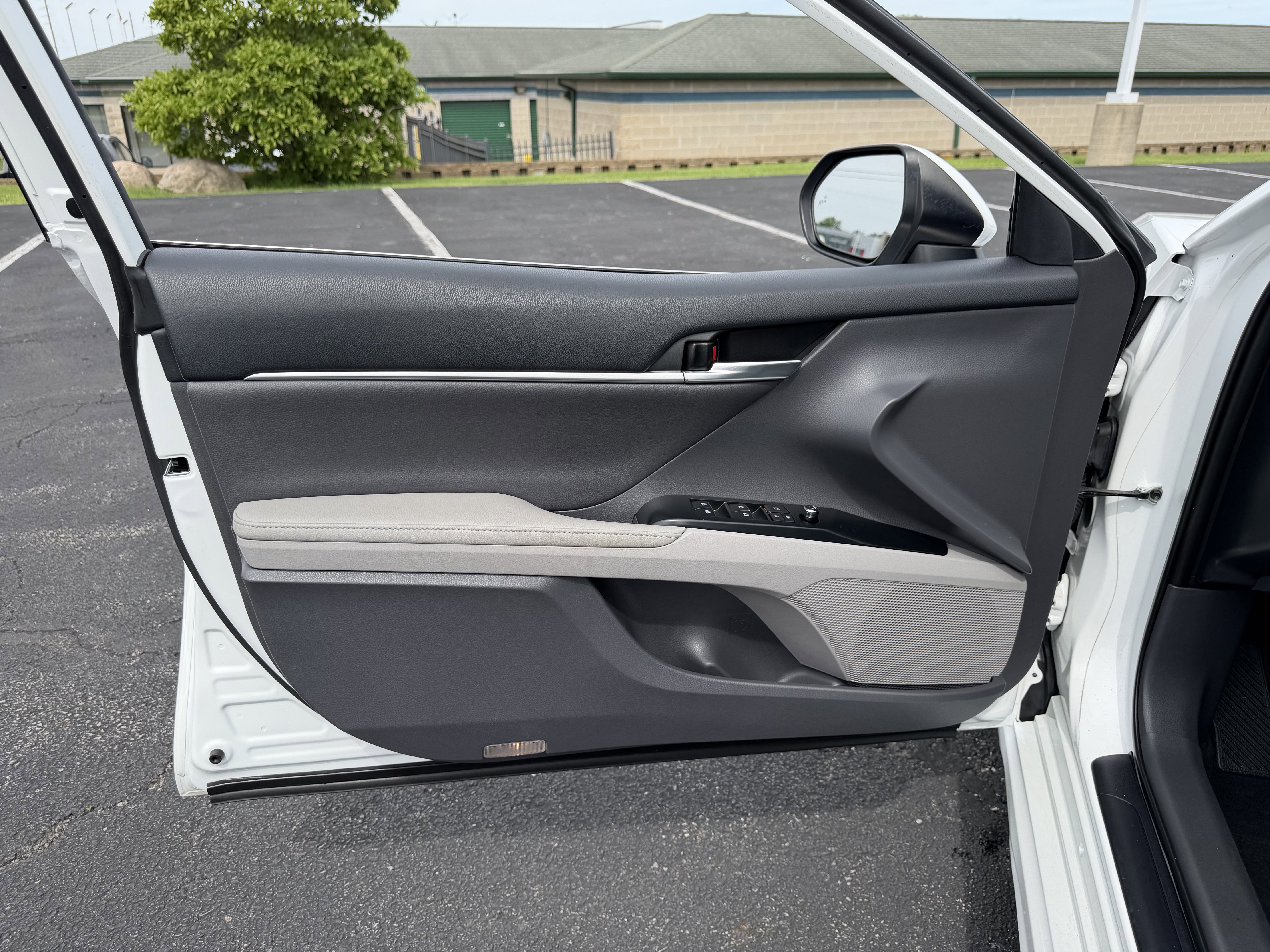 Used 2020 Toyota Camry XSE w/ Driver Assist Package FWD image 21