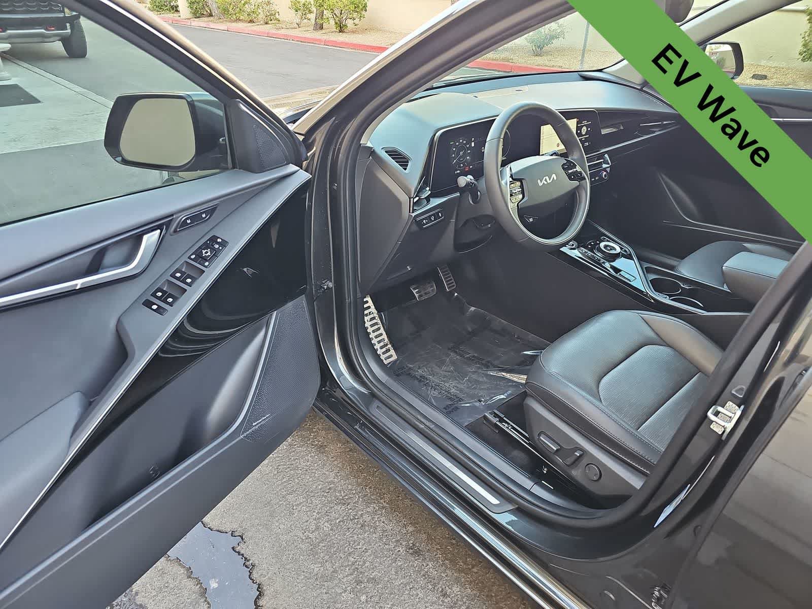Used 2024 Kia Niro Wave FWD image 10
