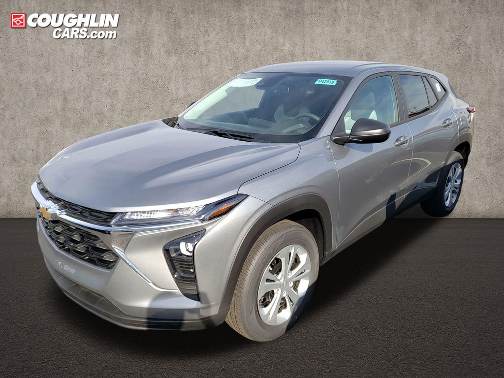 New 2026 Chevrolet Trax LS FWD image 2