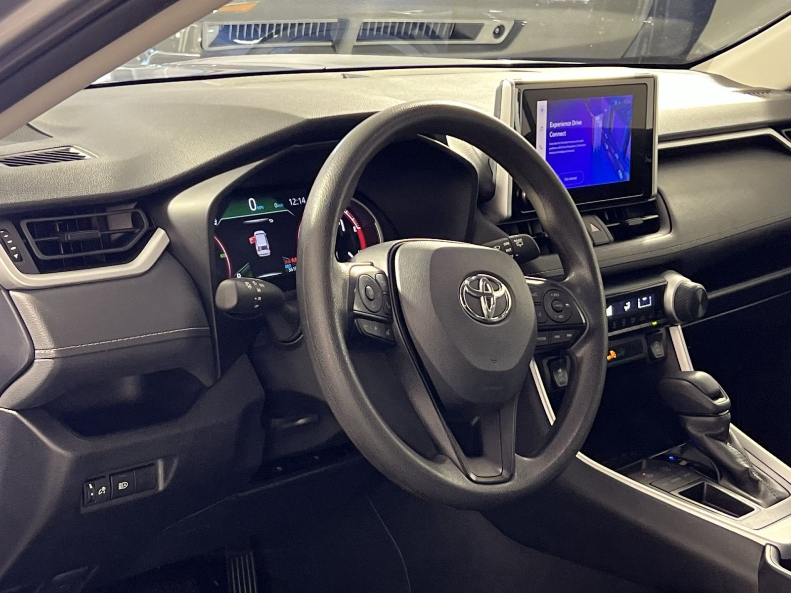 Used 2025 Toyota RAV4 LE FWD image 16