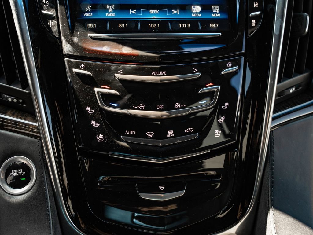 Used 2015 Cadillac Escalade Platinum image 40