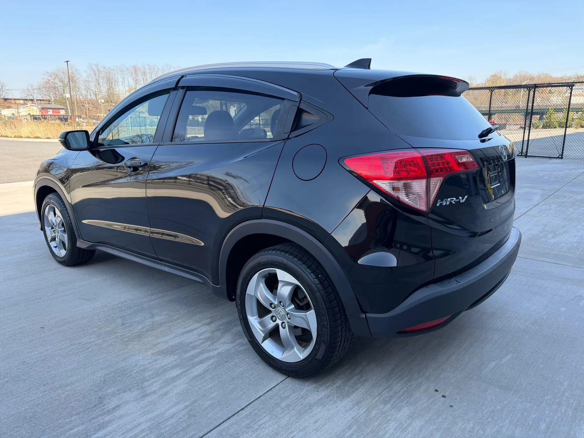 Used 2016 Honda HR-V EX-L image 6