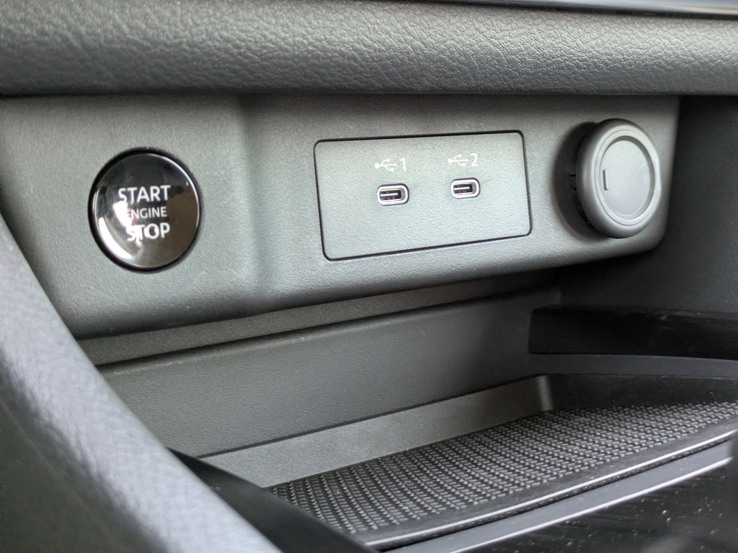 Certified 2026 Nissan Rogue SV w/ Cold Weather Package FWD image 25