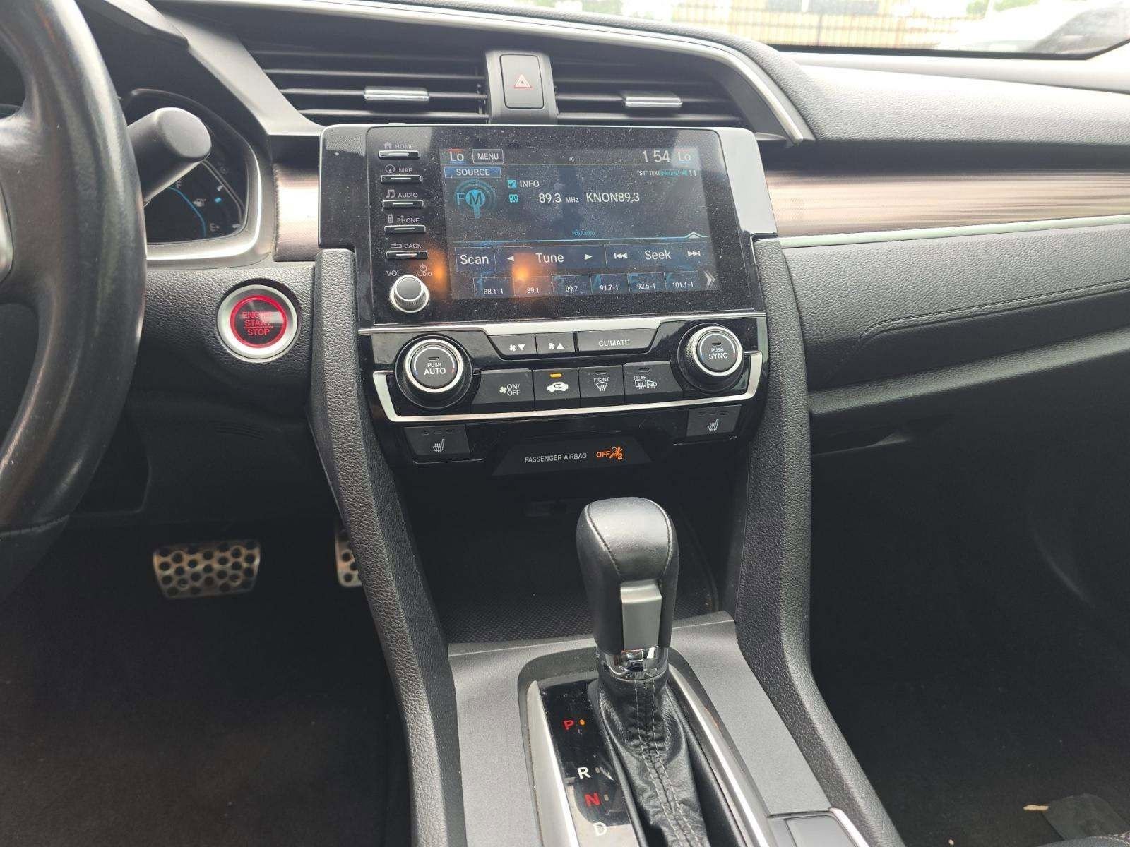 Used 2019 Honda Civic Touring image 8