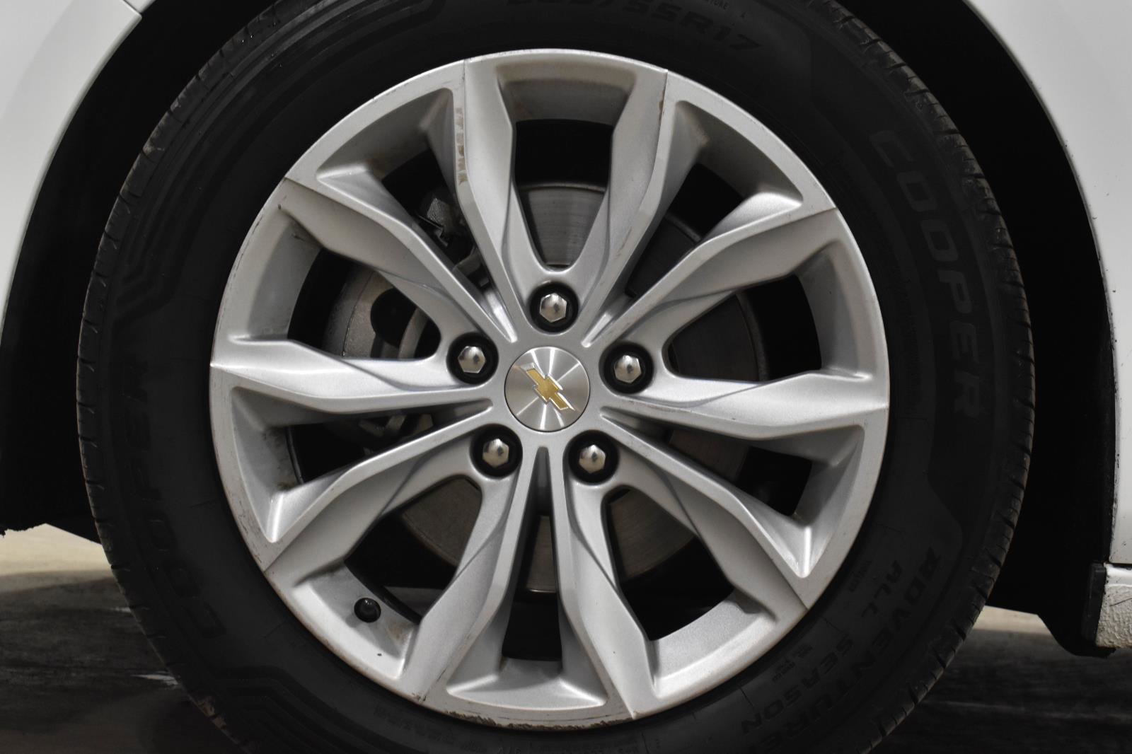 Used 2024 Chevrolet Malibu LT FWD image 32