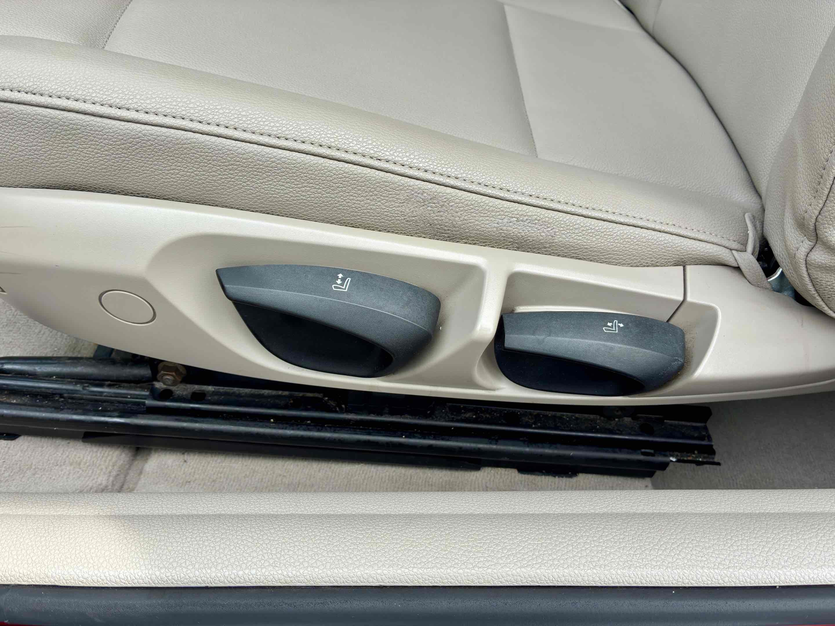 Used 2010 BMW 128i Coupe RWD image 42