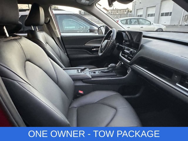 Used 2025 Toyota Grand Highlander FWD image 2