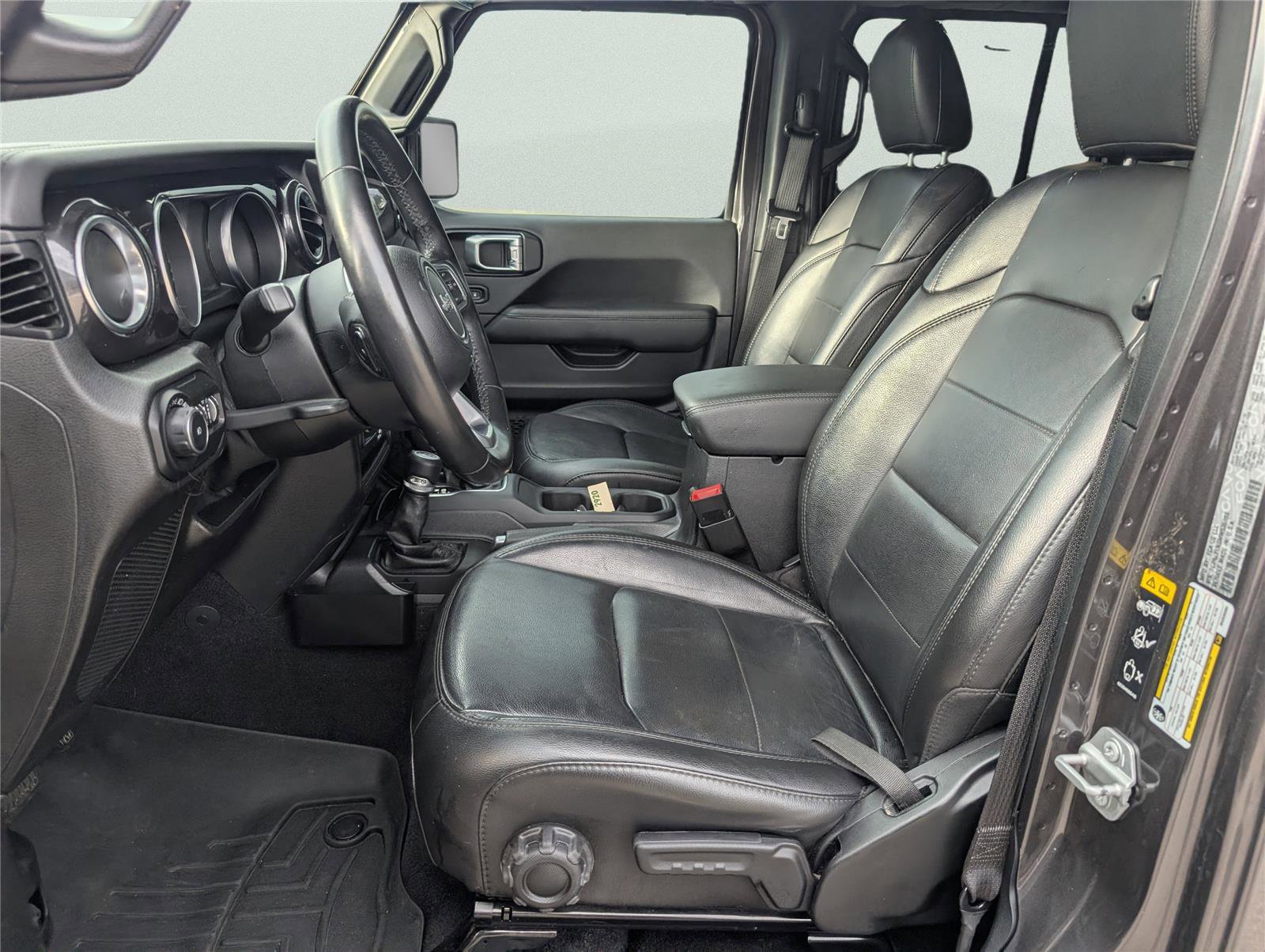 Used 2021 Jeep Wrangler Unlimited Sahara image 12