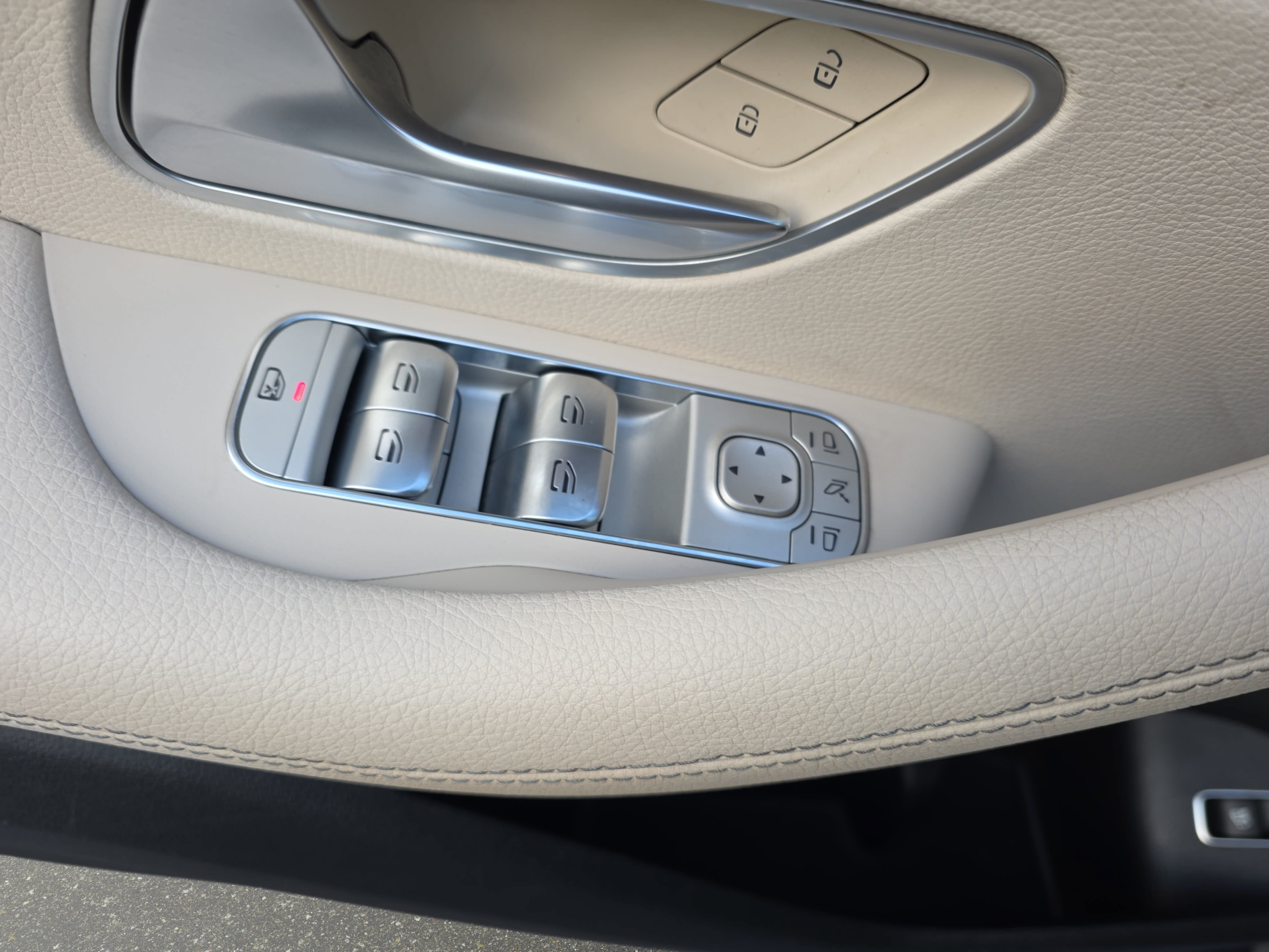 Used 2022 Mercedes-Benz GLE 350 image 28