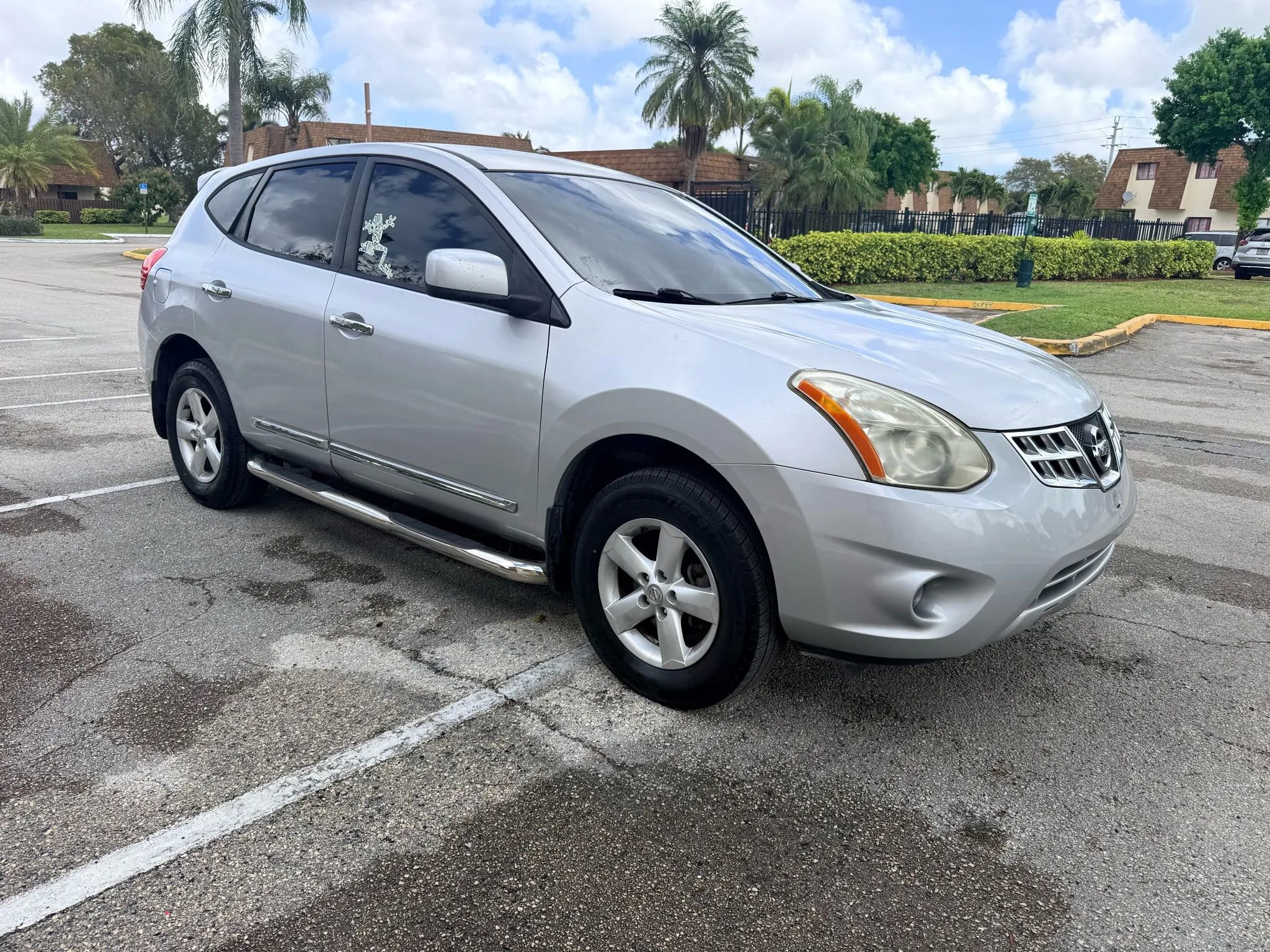Used 2013 Nissan Rogue S w/ Special Edition Pkg image 1