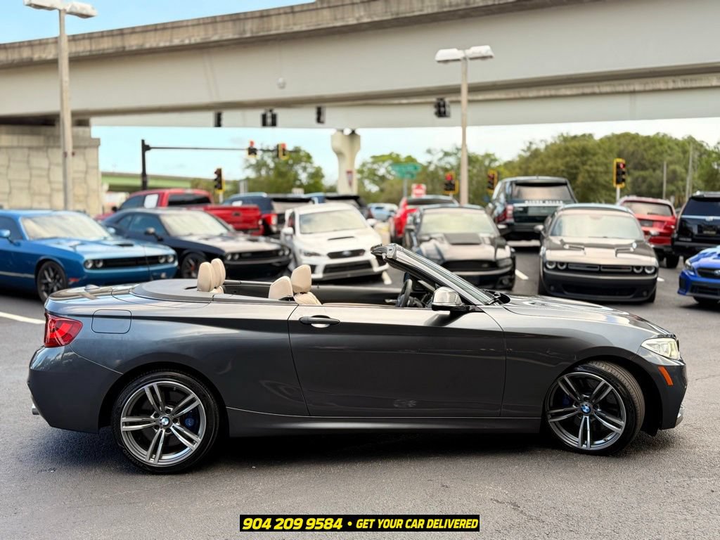 Used 2015 BMW M235i Convertible RWD image 9