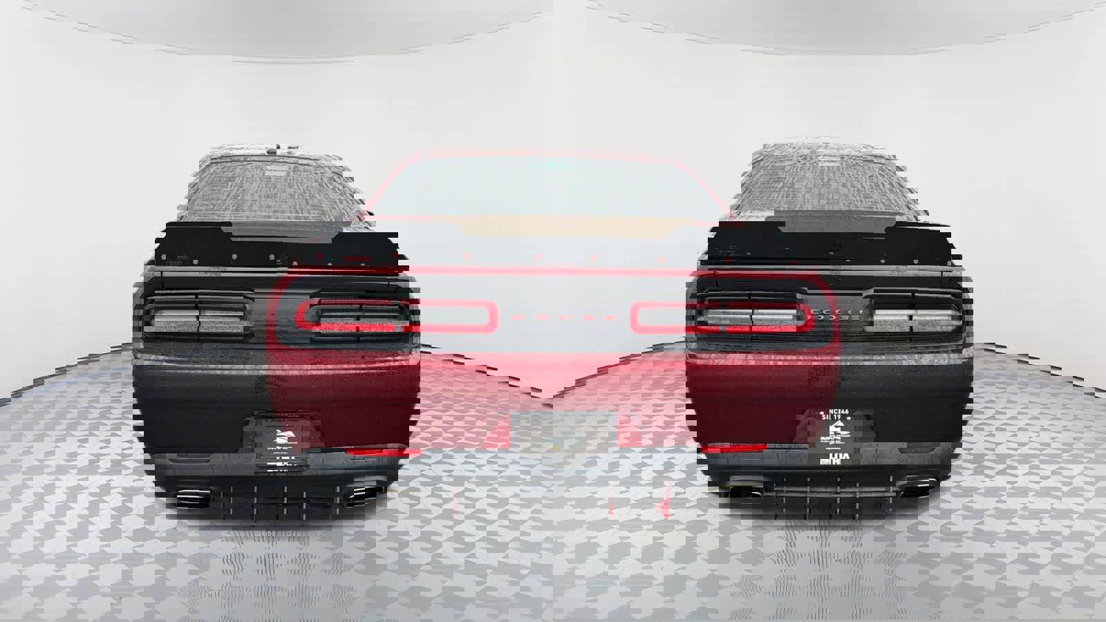 Used 2019 Dodge Challenger SXT w/ Blacktop Package image 6