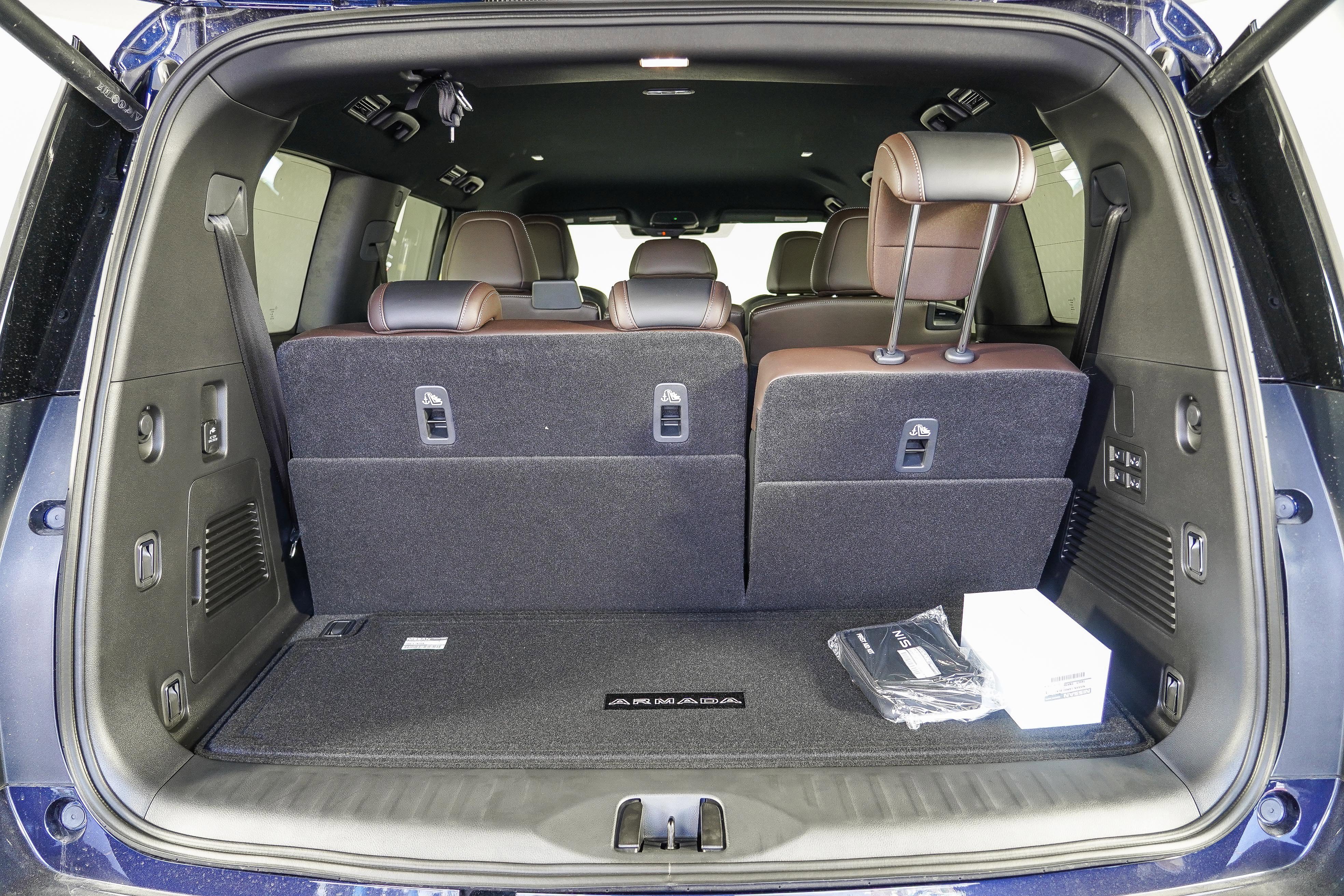 New 2025 Nissan Armada SL image 16