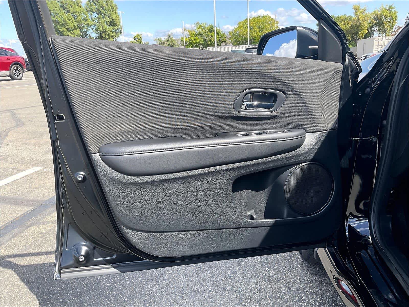 Used 2019 Honda HR-V Sport image 23