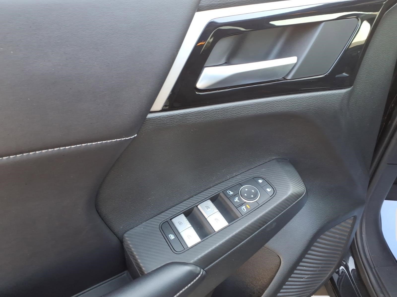 Used 2024 Mitsubishi Outlander SE image 13