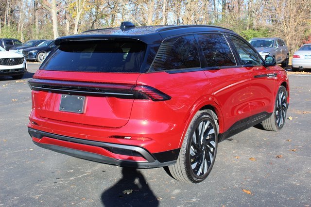 Certified 2024 Lincoln Nautilus Reserve w/ Equipment Group 202A image 3