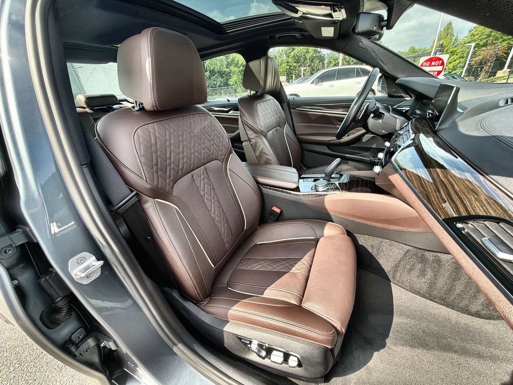 Used 2020 BMW 540i xDrive w/ Executive Package AWD/4WD image 22