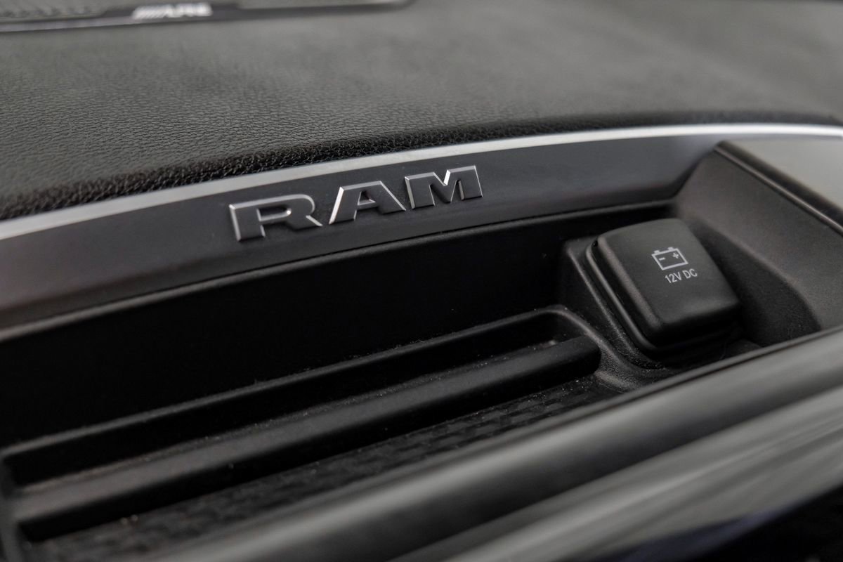 Used 2024 RAM 2500 Big Horn w/ Safety Group image 27